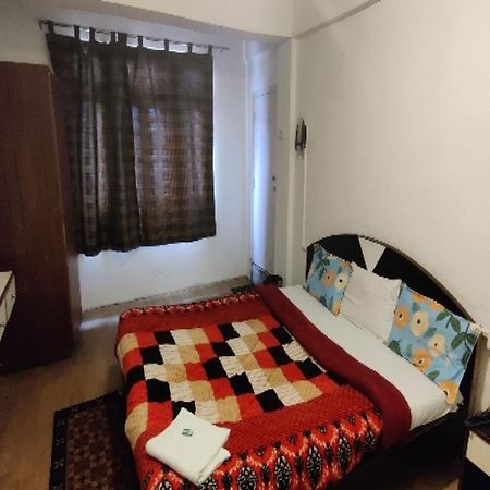 Capital O 8272 Hotel Pratigya Residency 甘托克 外观 照片