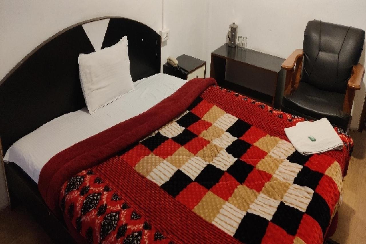 Capital O 8272 Hotel Pratigya Residency 甘托克 外观 照片