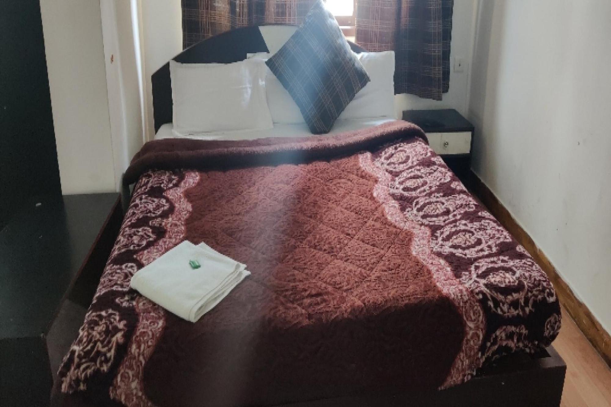 Capital O 8272 Hotel Pratigya Residency 甘托克 外观 照片