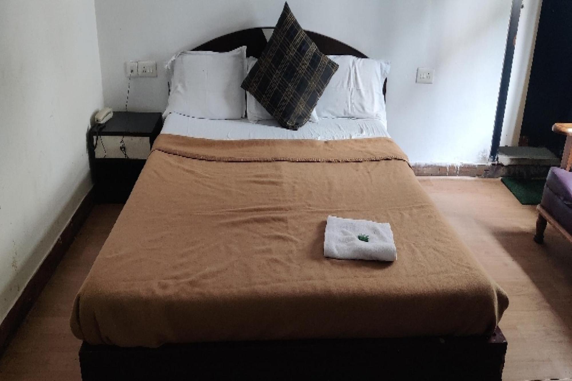 Capital O 8272 Hotel Pratigya Residency 甘托克 外观 照片