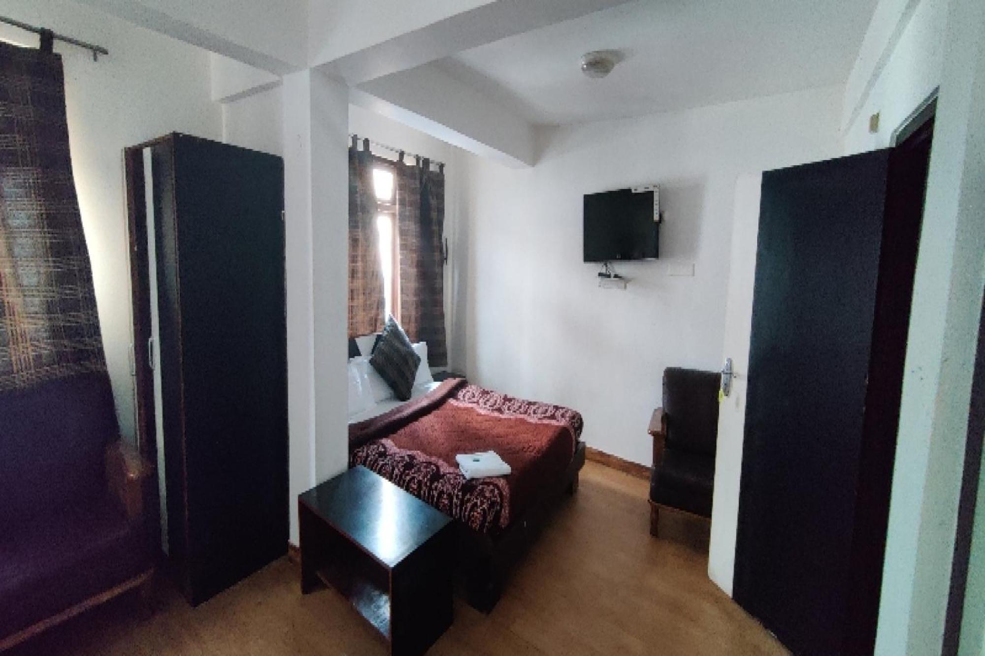 Capital O 8272 Hotel Pratigya Residency 甘托克 外观 照片
